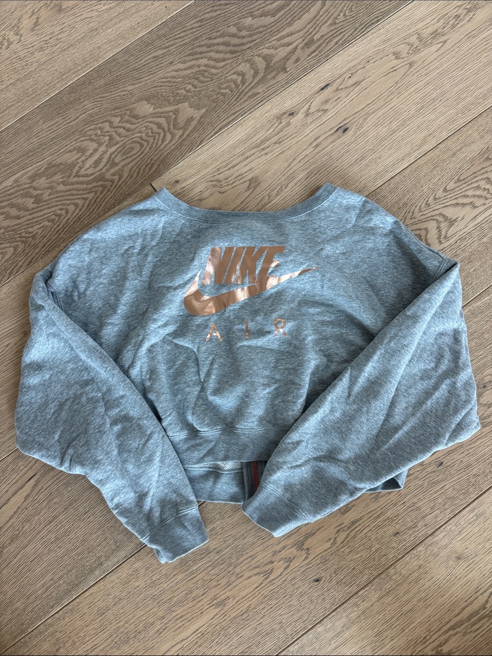 Nike Women's Gray Cropped Sweatshirt with Rose Gold Logo size M